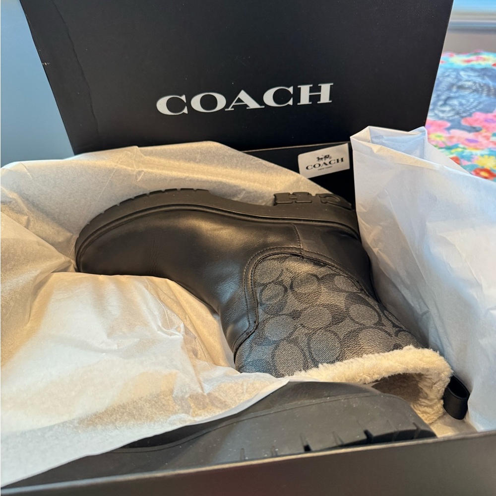Coach Raina Sig Boot NWT - Picture 7 of 8